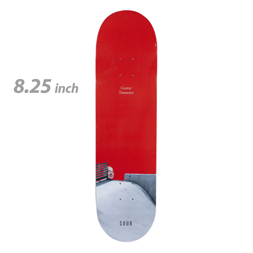 SOUR Gustav – Besos 8.25