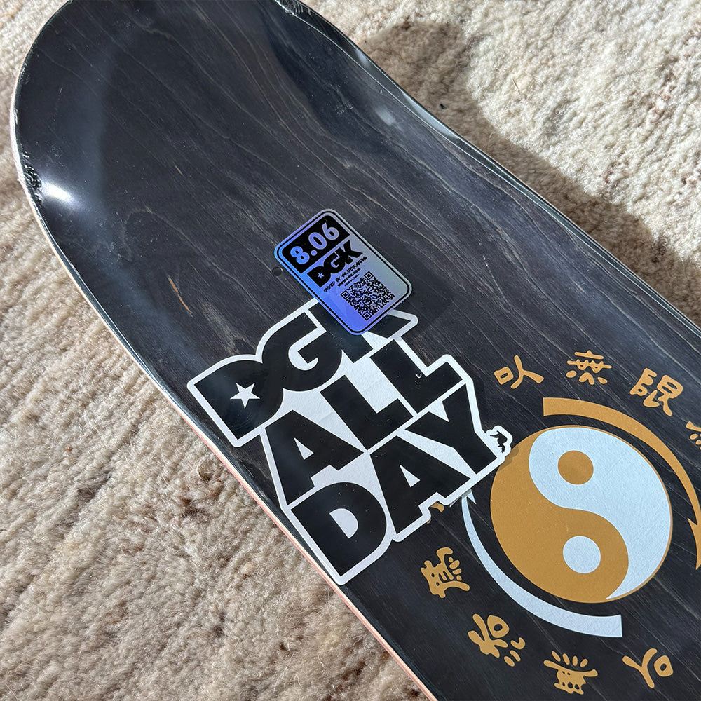 DGK FOCUS DECK BRUCE LEE 8.06