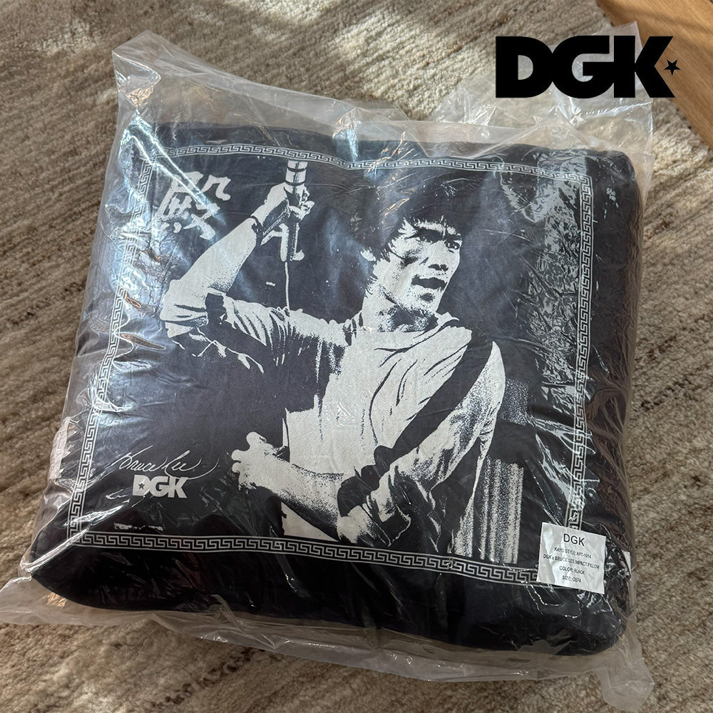 DGK IMPACT PILLOW BRUCE LEE 　ブルースリー　枕 クッション