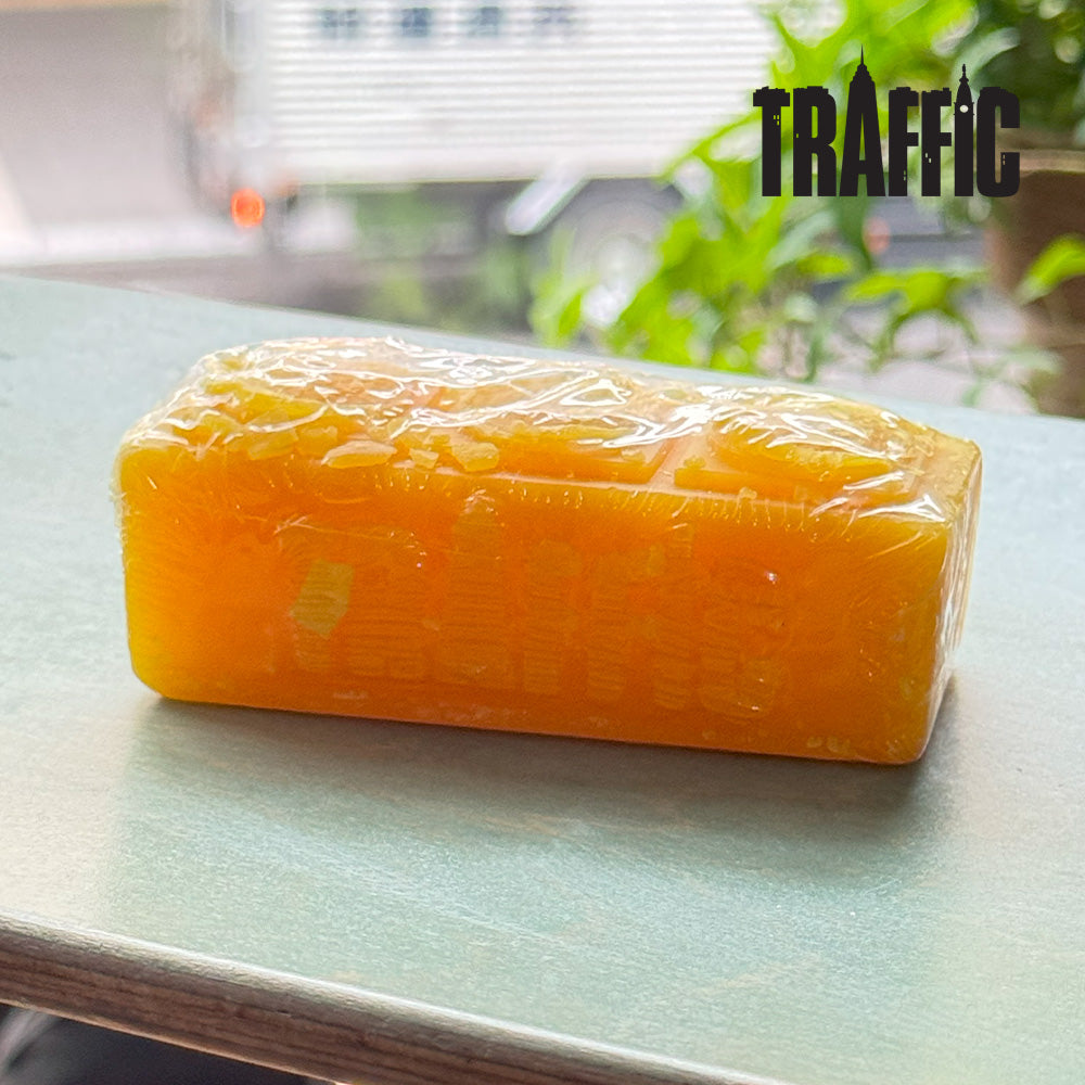 Traffic skateboardind Wax Light 　トラフィック ワックス ライト