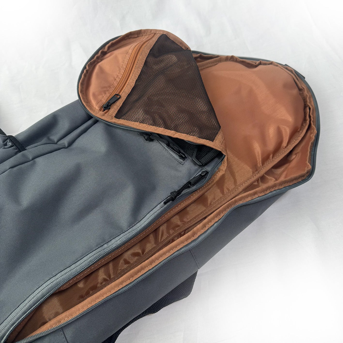 escapo skatebag e25_Steel Gray × Amber Camel エスカポ スケートバッグ