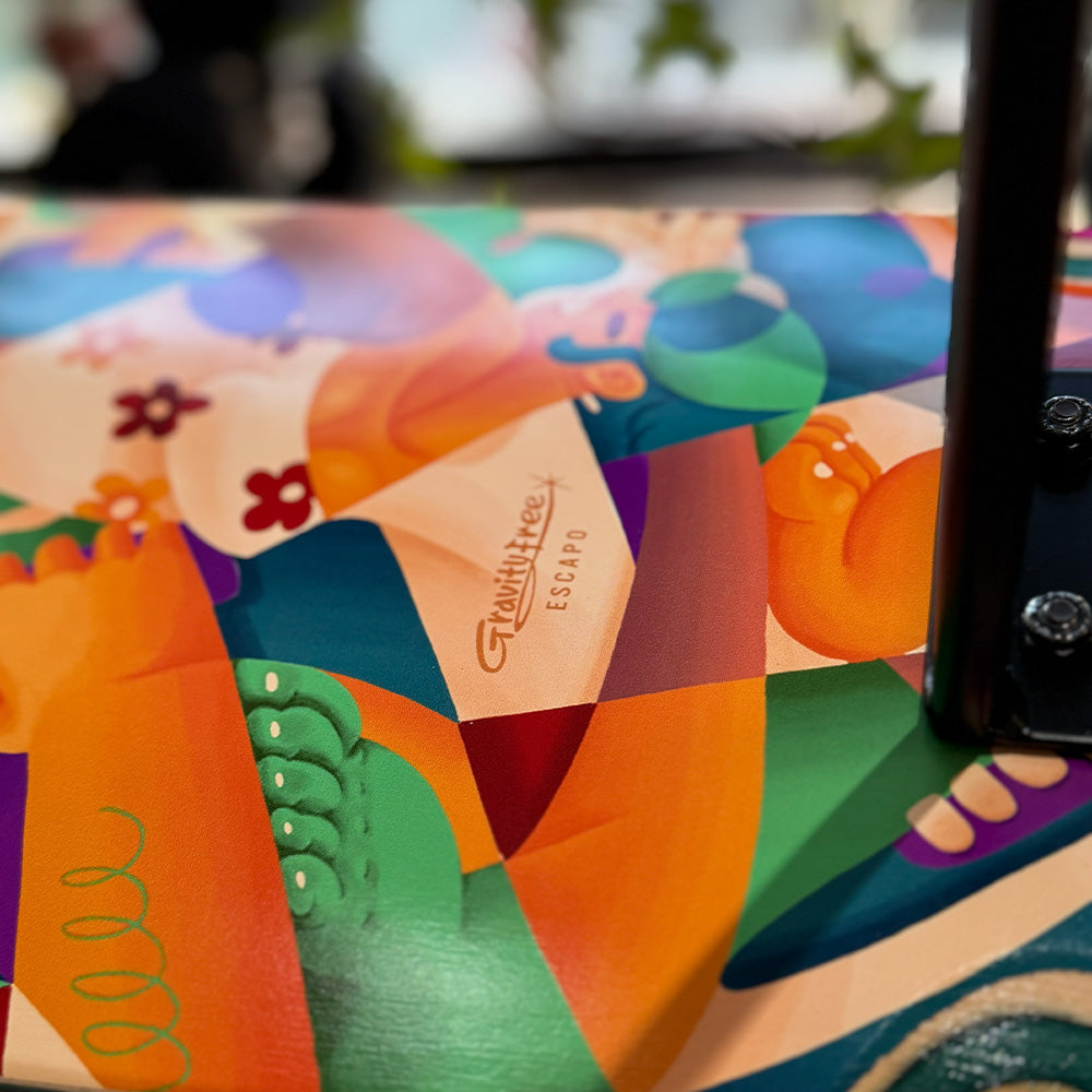 ESCAPO × Gravityfree 　Original Art Deck Stool　