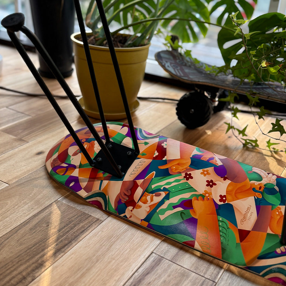 ESCAPO × Gravityfree 　Original Art Deck Stool　